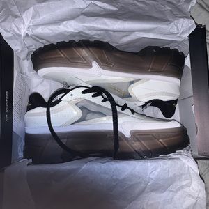 Reebok CARDI B CLUB C SHOES SIZE 9